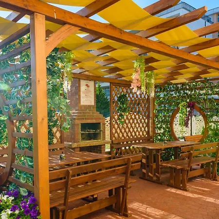 Sweet Homes 6 Apartman Napospart