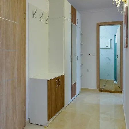 Apartament Sweet Homes 6 *